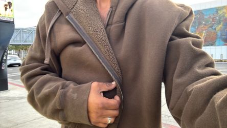 🔥 Timberland XL Zip-Up Hoodie / Sweater – $5