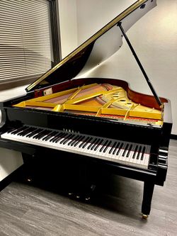 1992 Yamaha G5 Semi Concert Grand Piano