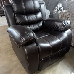 🔥 Chocolate Brown Recliner – Firm Comfort & Ultimate Relaxation 🔥