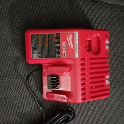 Milwaukee Battery Charger