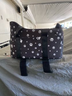 Near New  pet bag