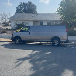2007 Chevy express 3500 Duramax diesel
