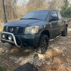 2005 Nissan Titan 