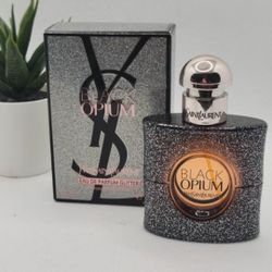Yves Saint Laurent
 
Black Opium Eau de Parfum Glitter 

1 fl 