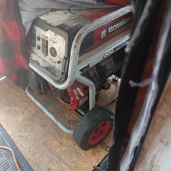 SUA 7000 Portable Gas Generator