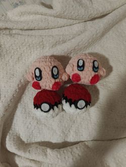 Crochet kirby/ Poke ball