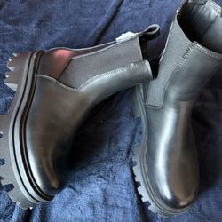 Zara Boots Men’s 8