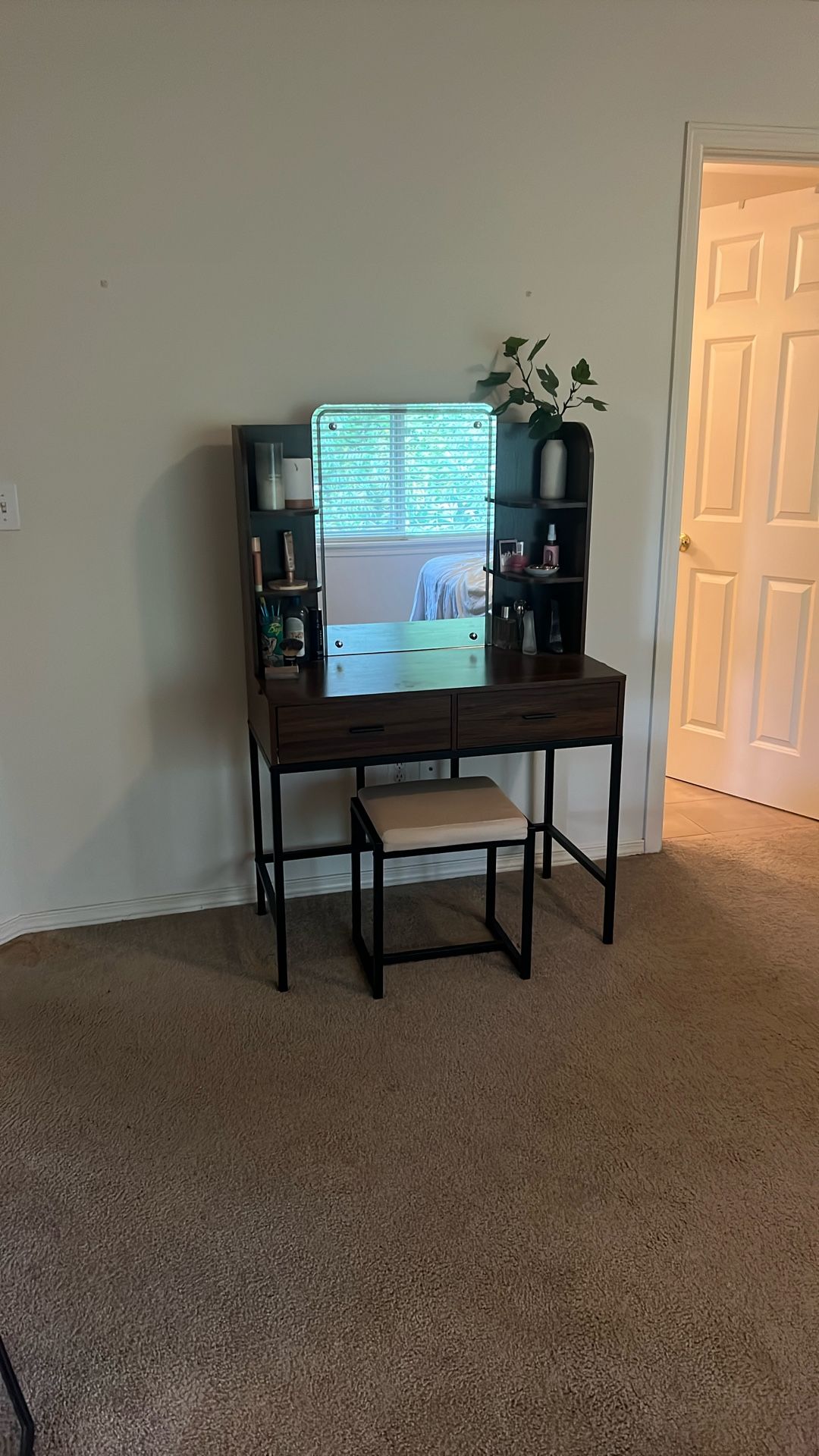 Makeup Vanity