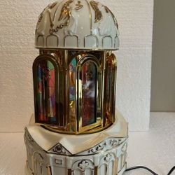 Ended Gold Label Collection Porcelain Carillon Church Stained Glass Christmas Used 1x