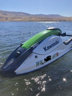 2005 SXR 800 Kawasaki