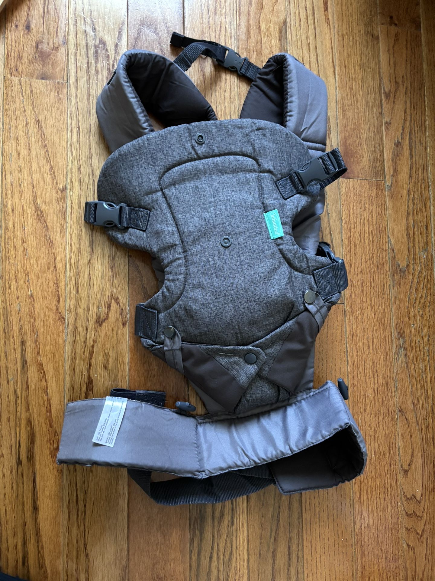 Infantino 4-in-1 Convertible Carrier
