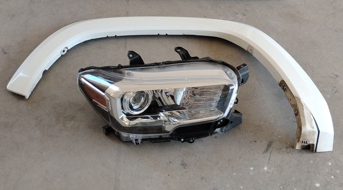 Part 2018-23 Toyota Tacoma OEM
