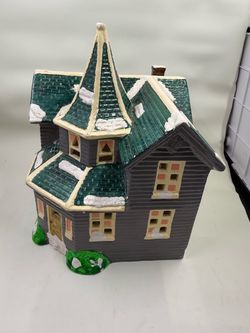 Dept. 56 Victorian Christmas Village House - Bayport ceramic building from the Department 56 Original Snow Village collection (Snow House Series)