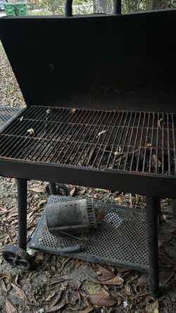Charcoal grill