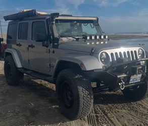 Jeep wrangler Sahara silver fenders
