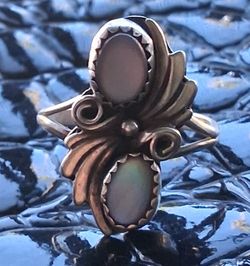Vintage - Native American 925 &  (MOP) Stones