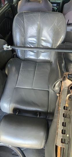 Subaru Complete Seats