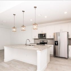 Kitchen cabinets w Granite counter tops