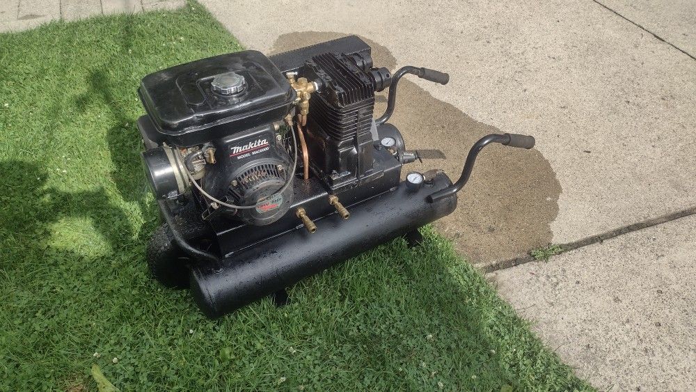 Gas Air Compressor-- Makita MAC6000