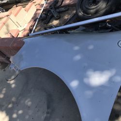 LEFT FENDER OEM 1(contact info removed) TOYOTA SIENNA ( Silver Color).