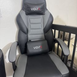 New Gaming Chair With Massage 