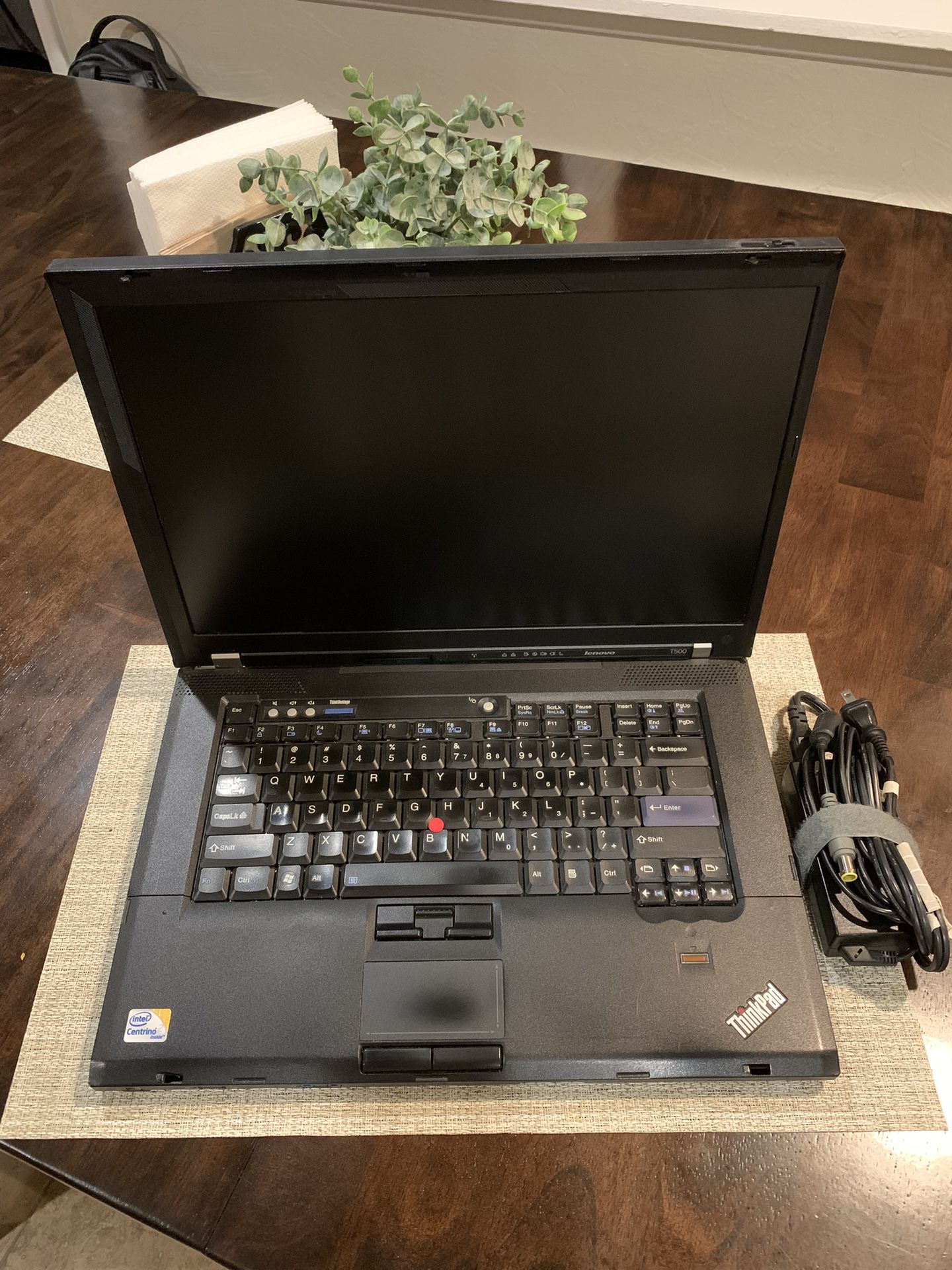 Lenovo T500 15.4 inch Screen with 8GB Ram, DVD Burner, and SSD
