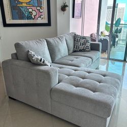 High Quality Sleeper Sofa from Rooms To Go
