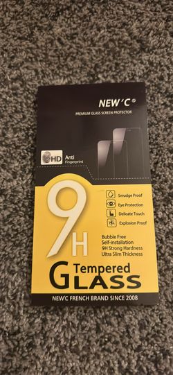 iPhone 15 plus screen protector