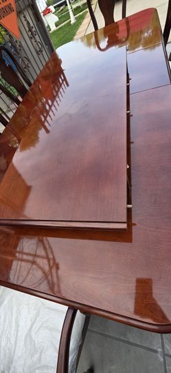 Great condition Thomasville dining set