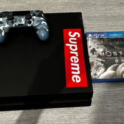 Sony PS4 Original Console with Controller & Cords