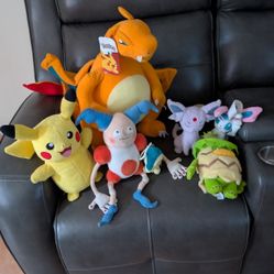 Pokemon Plush Collection 