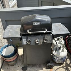 Dyno Glo BBQ Propane Grill