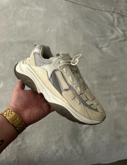 Amiri bone runner size 44 or men size 10-11