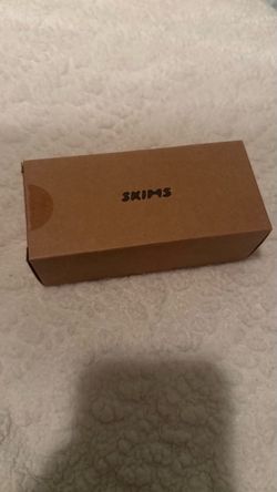 Skim hair clip