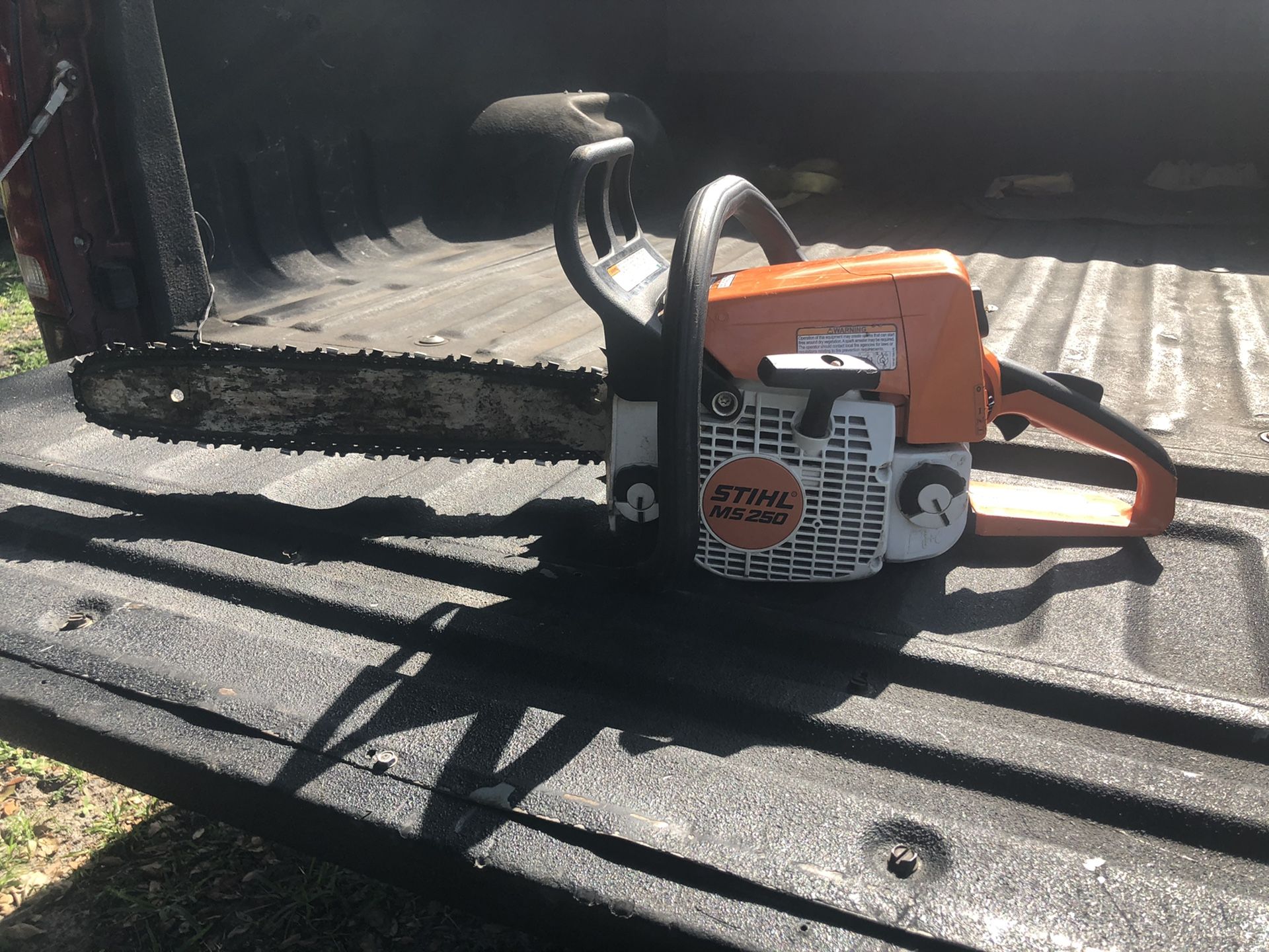 Stihl MS250 16” Gas Chainsaw