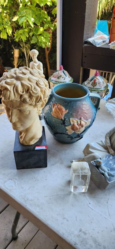 Antiques Vintage Estate Items Los And Los Of Items For Sale Crystal China Italian Silverware Etc