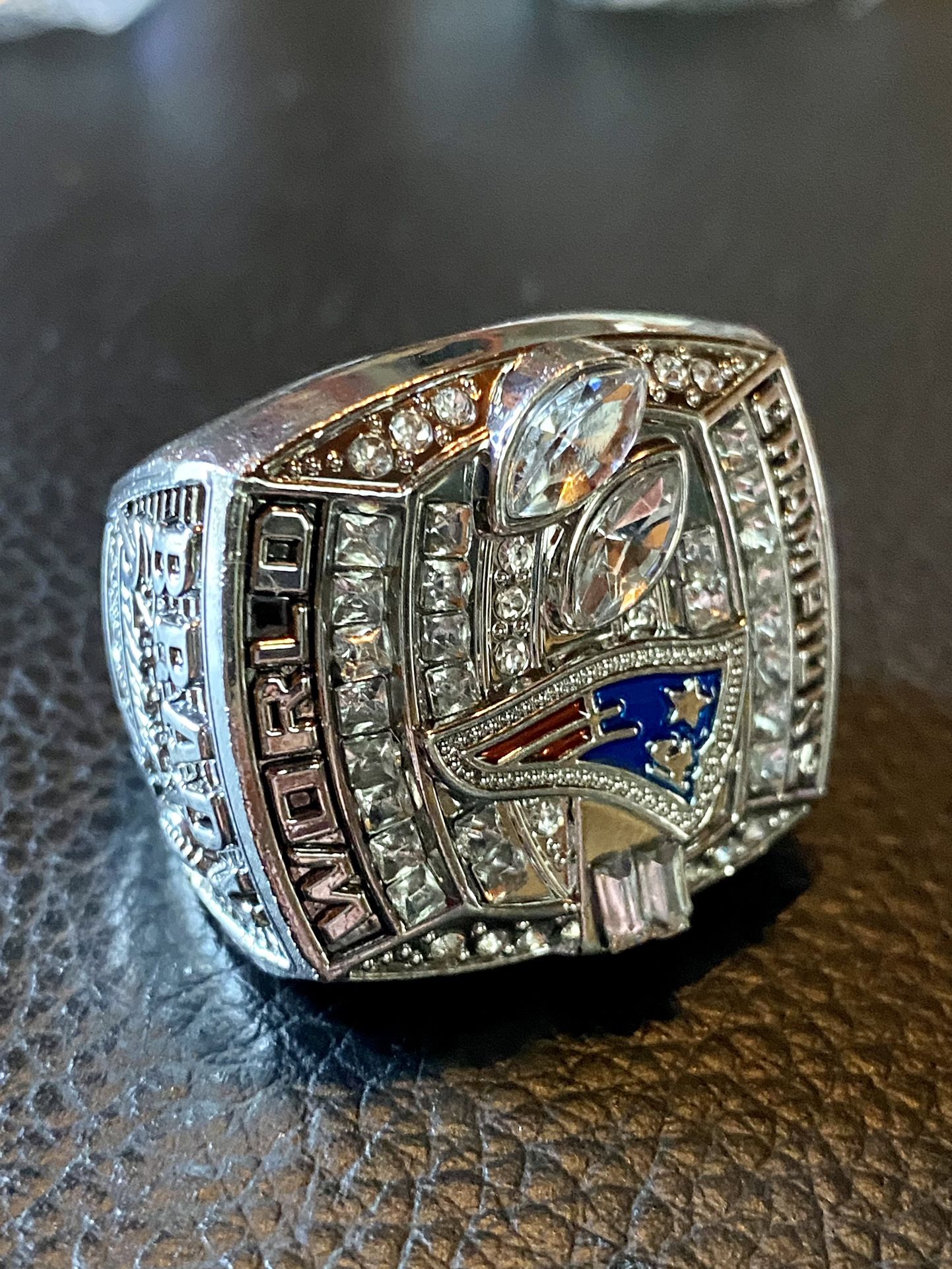 New England Patriots 2003 CHAMPIONSHIP SUPERBOWL RING