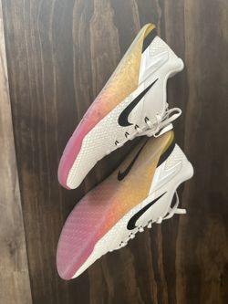 Women’s Nike Metcon shoes