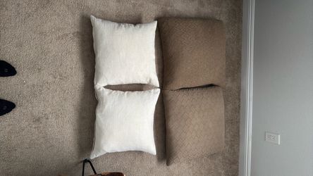 Set of 4 Decorative Throw Pillows