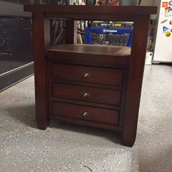 Pottery Barn, Three Drawer End Table