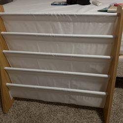Kids Bookshelf