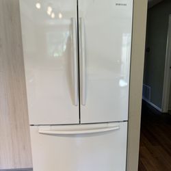 Samsung French Door Refrigerator – Works Great