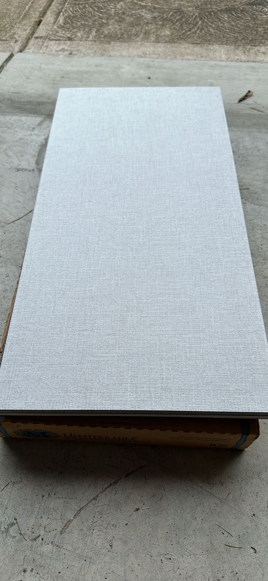 Tile AT61 12241P6 price for 1 box