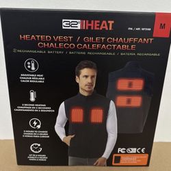 New - 32 Degrees Rechargeable Heated Vest, Medium