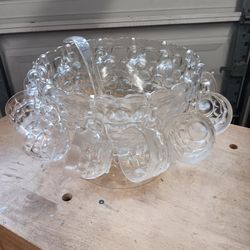 Vintage Punch Bowl Great Condition No Chips $25 Great For The Holidays