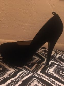 Black Suede Heels 6.5