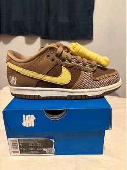 NIKE x UNDEFEATED DUNK LOW
