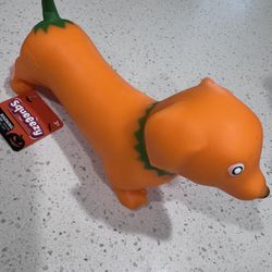 Squeeezy Pumpkin Dog