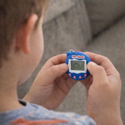 Pet Game 160 in 1 Electronic Virtual Pet Handheld Keychain Toy