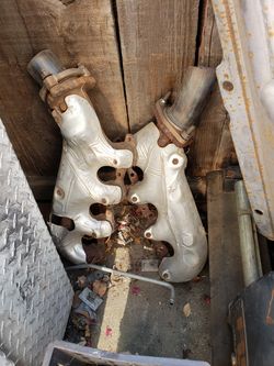 LS exhaust manifolds